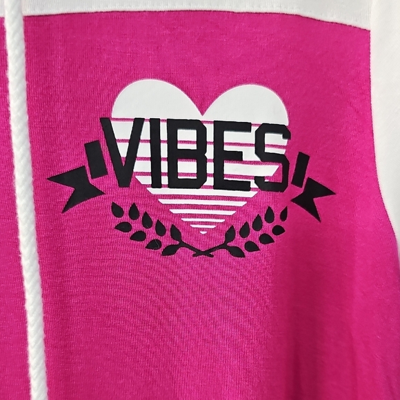 NWOT Juniors No Boundaries Pink and White Tee W VIBES Drawstring 15-17 XL - Picture 3 of 12